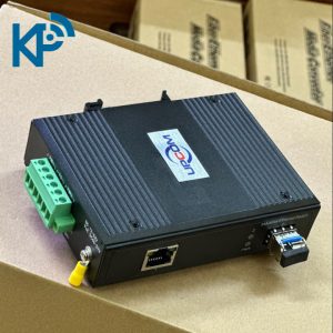 Converter PoE Công Nghiệp Upcom PIMC201